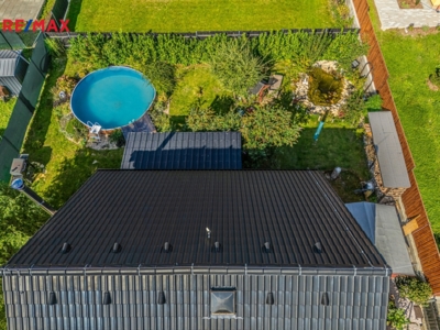 3033888.jpg 3033888.jpg