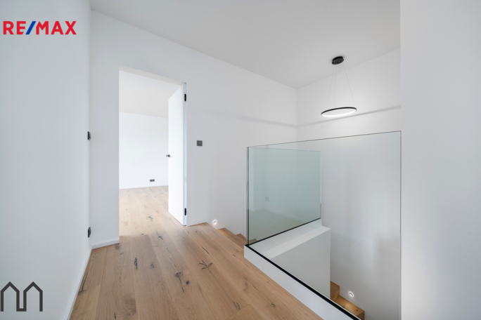 2857624.jpg 2857624.jpg