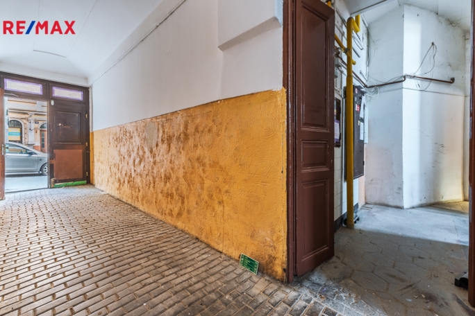 3080590.jpg 3080590.jpg