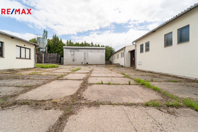 Prodej výrobního prostoru, 2034 m2, Lesná - obrázek 15