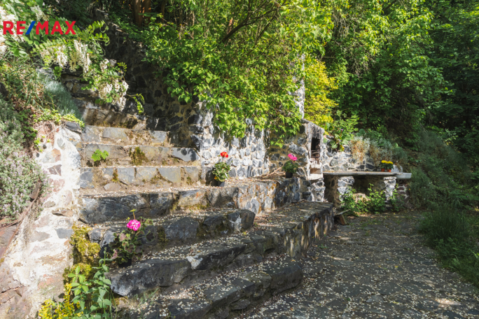 2830757.jpg 2830757.jpg