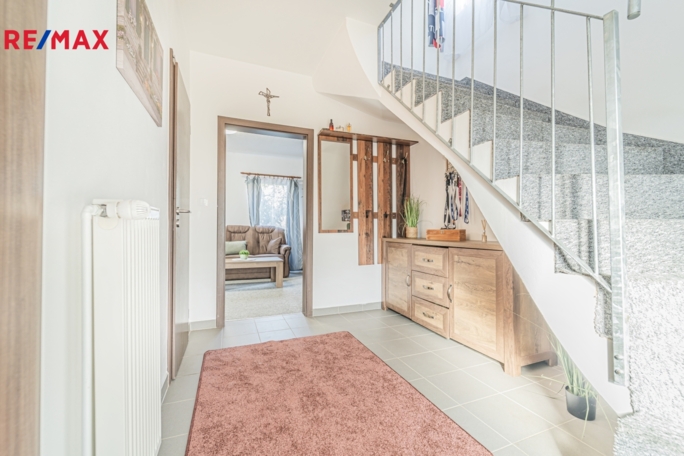 3033869.jpg 3033869.jpg