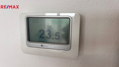 2796072.jpg 2796072.jpg