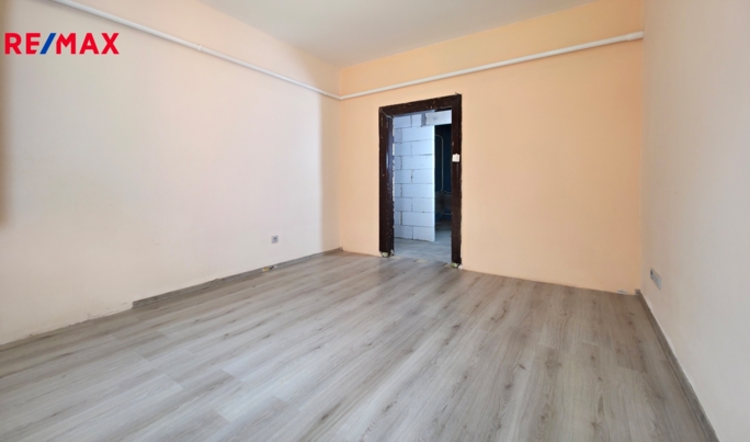 2942136.jpg 2942136.jpg