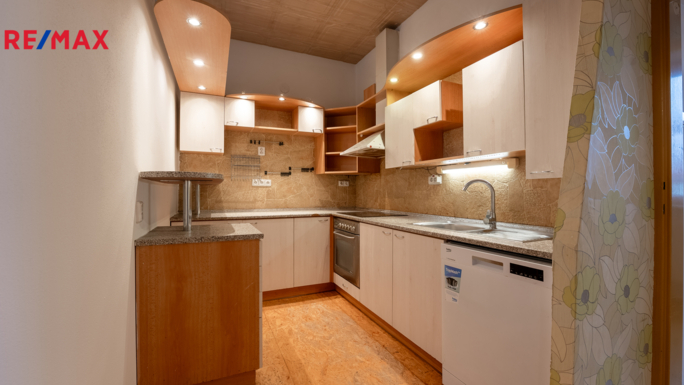 Prodej bytu 2+1, 74 m2, Bučovice - obrázek 11