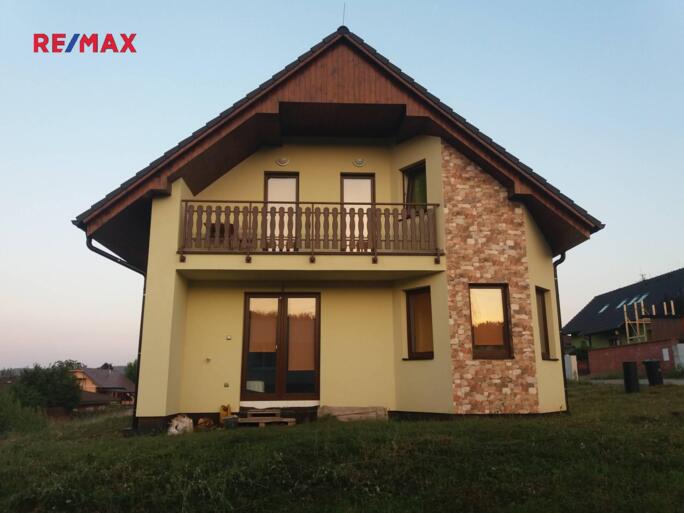 Prodej rodinného domu 101m2, pozemek 820m2 Prodej rodinného domu 101m2, pozemek 820m2