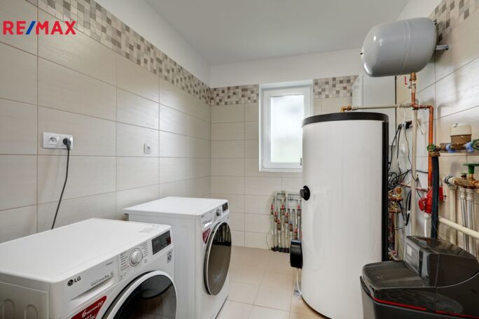 Prodej rodinného domu, 181 m2, Mnetěš - obrázek 27