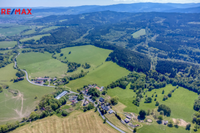 2810067.jpg 2810067.jpg