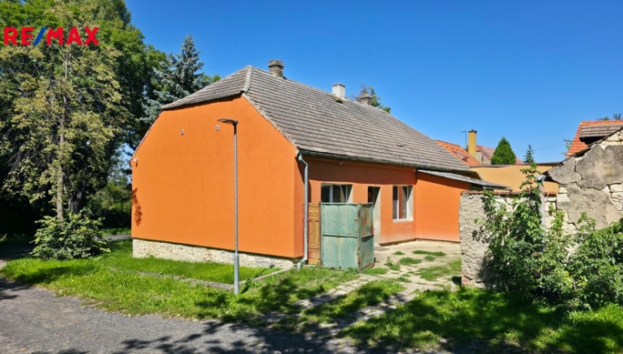 2942153.jpg 2942153.jpg