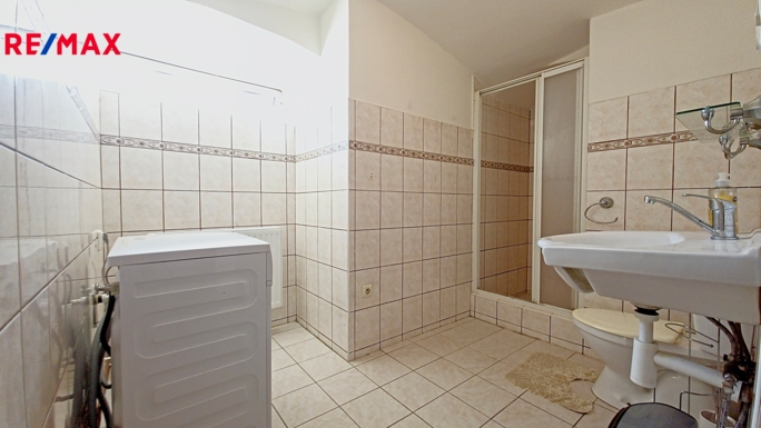 3000025.jpg 3000025.jpg