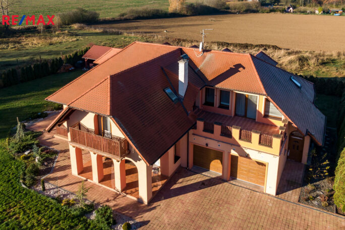 Prodej rodinného domu, 636 m2, Chlumčany Prodej rodinného domu, 636 m2, Chlumčany