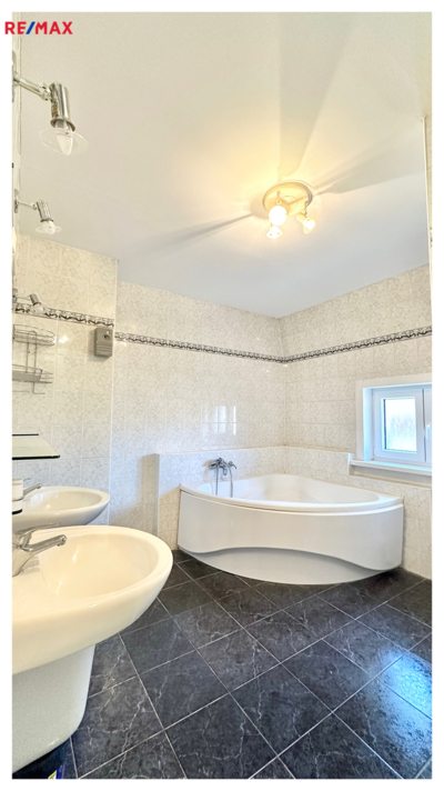 2732093.jpg 2732093.jpg