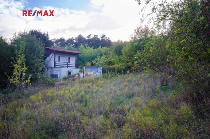 Chata 34 m2, pozemek 300 m2 - obrázek 11