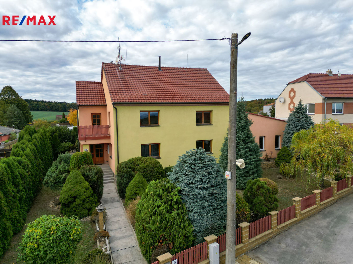 Prodej rodinného domu, 374 m2, Braníškov